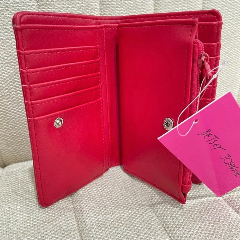 NEW Betsey Johnson Bifold Wallet Women Embossed Heart‎ Snap Zipper Closure
